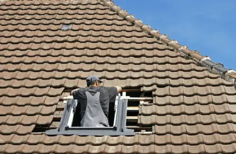 Pose de velux - Valsonne
